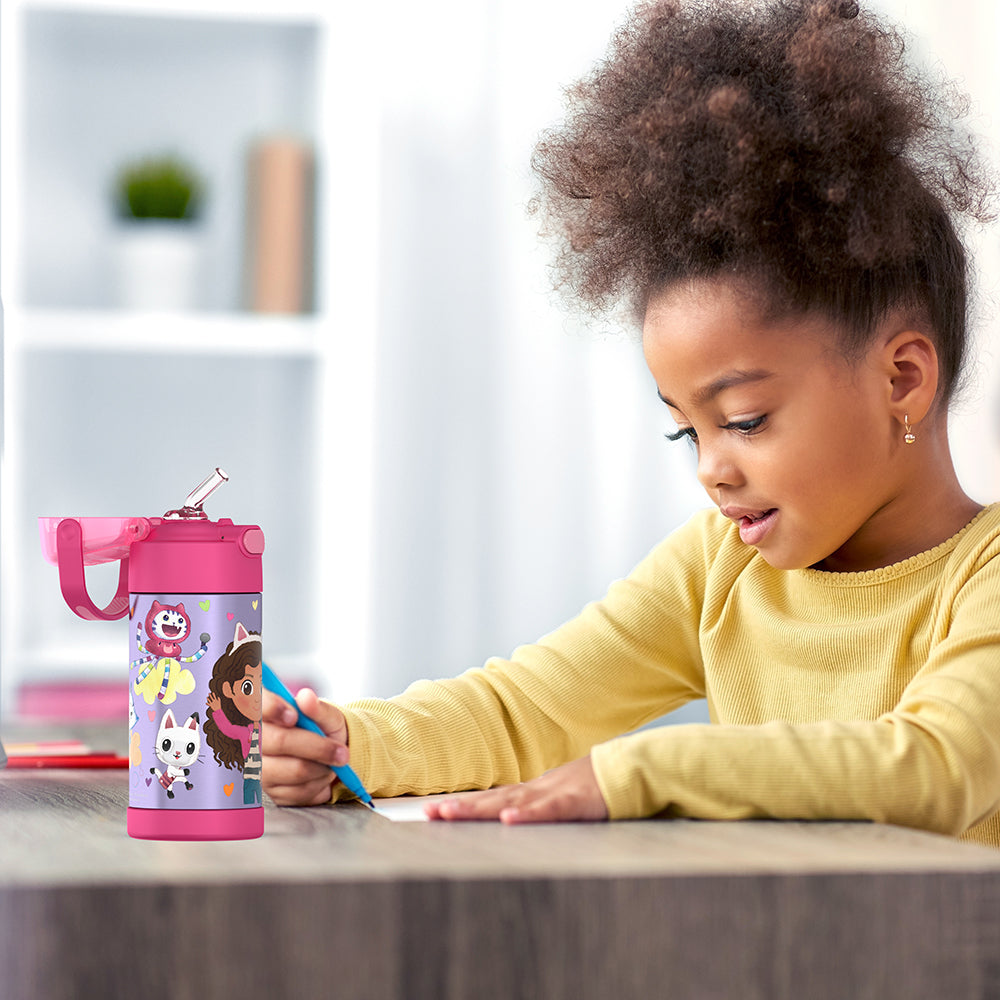 F4104GB_GabbysDollhouse_12ozBottle_Lifestyle_PDP_c62abae4-ee60-459e-939e-173529c983cf.jpg