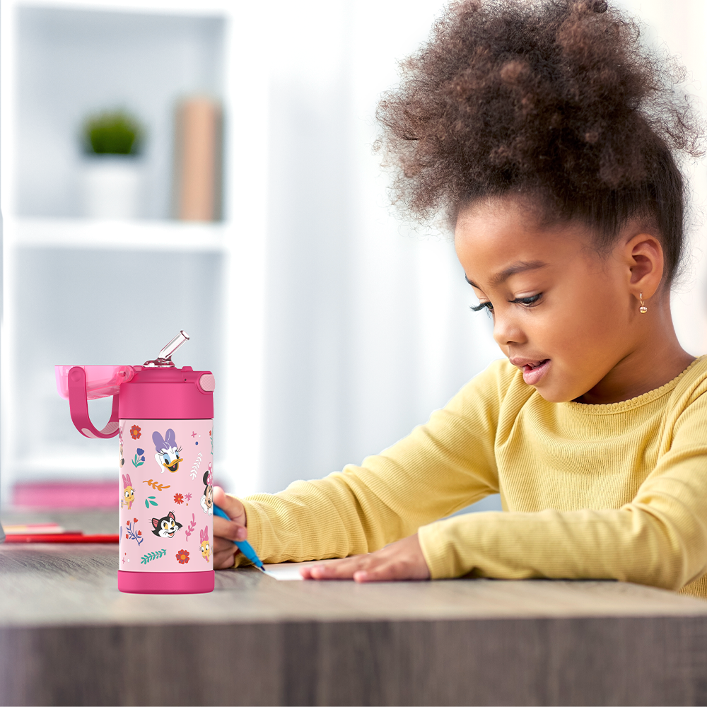 f4105mm_minniemouse_disneyjunior_12ozbottle_lifestyle_pdp.png
