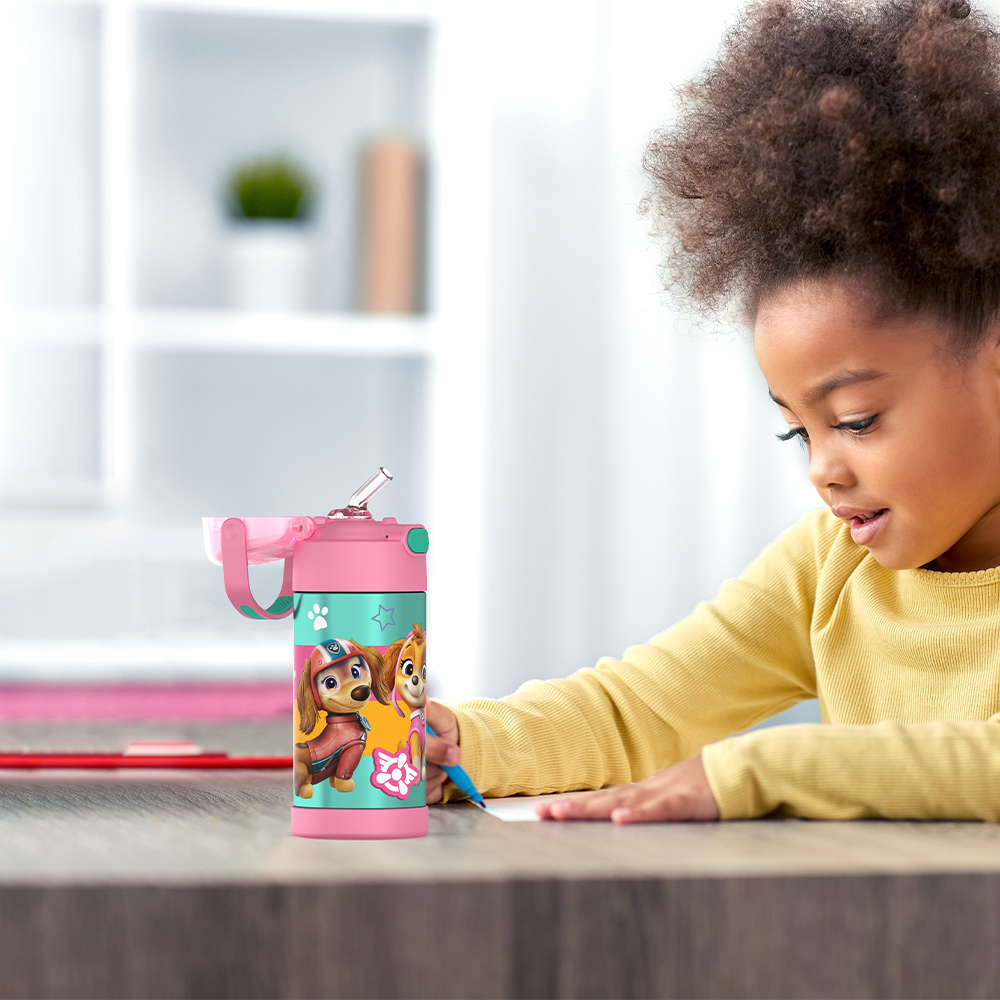f4105ppg_pawpatrolgirl_12ozbottle_lifestyle_prek_girls_pdp.png
